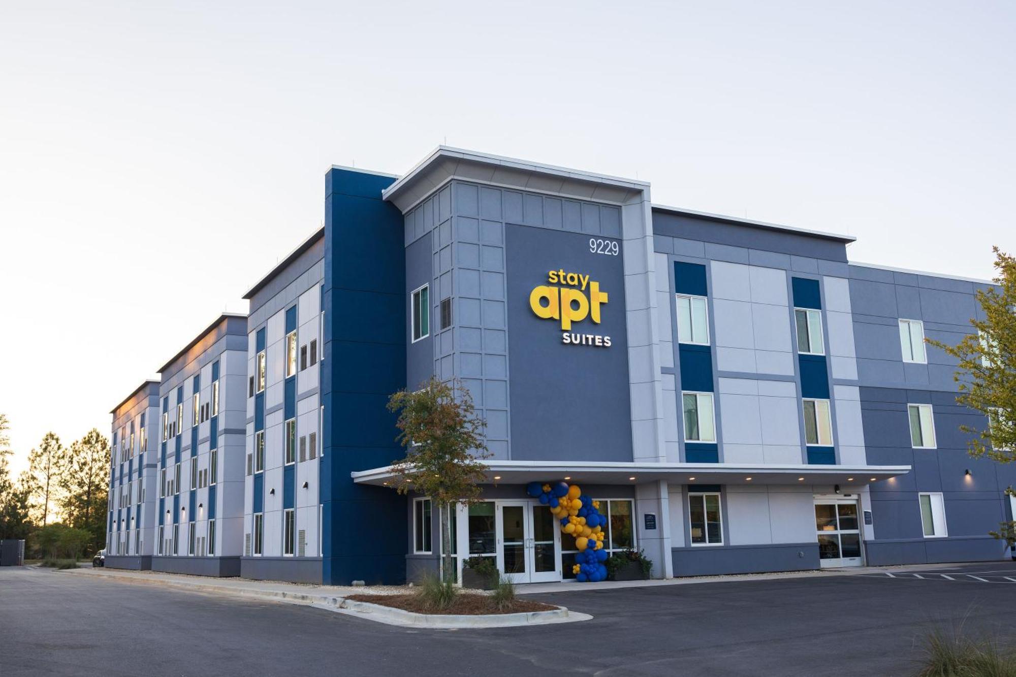 Stayapt Suites Pensacola-Uwf/Florida Hospital Area Ferry Pass المظهر الخارجي الصورة